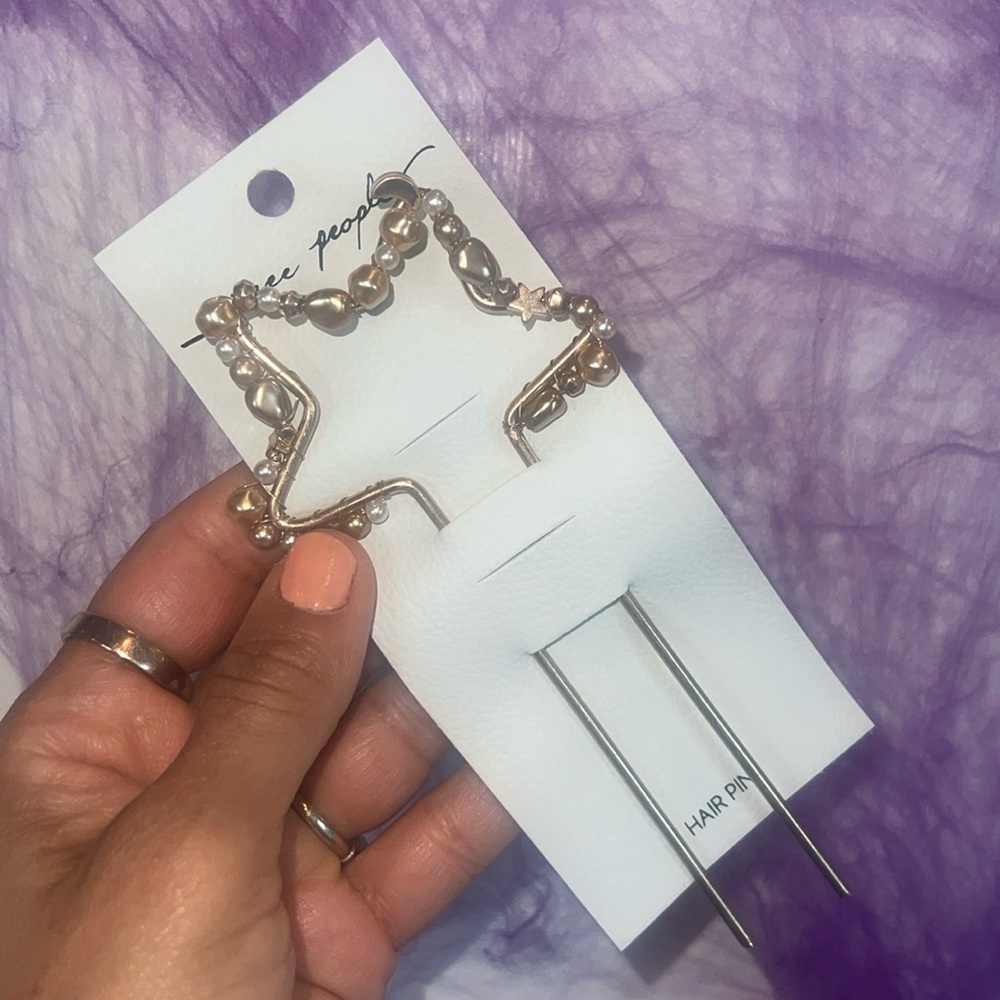 Free People hair pin 💋💄🌟💫
